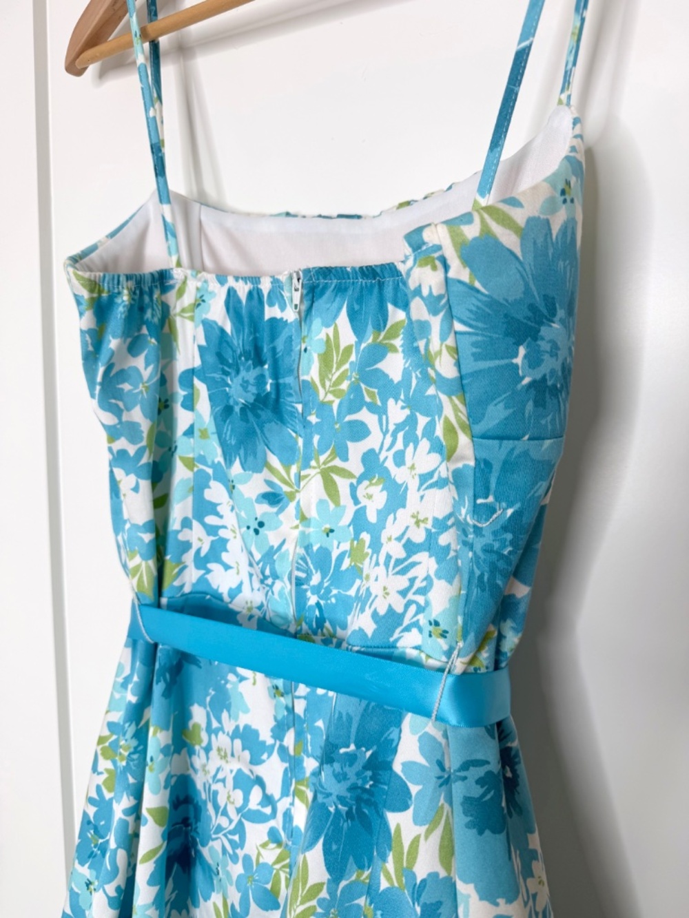 Vintage Floral Print Midi Sleeveless Summer Dress Size 12 Fit and Flare - Picture 5 of 10